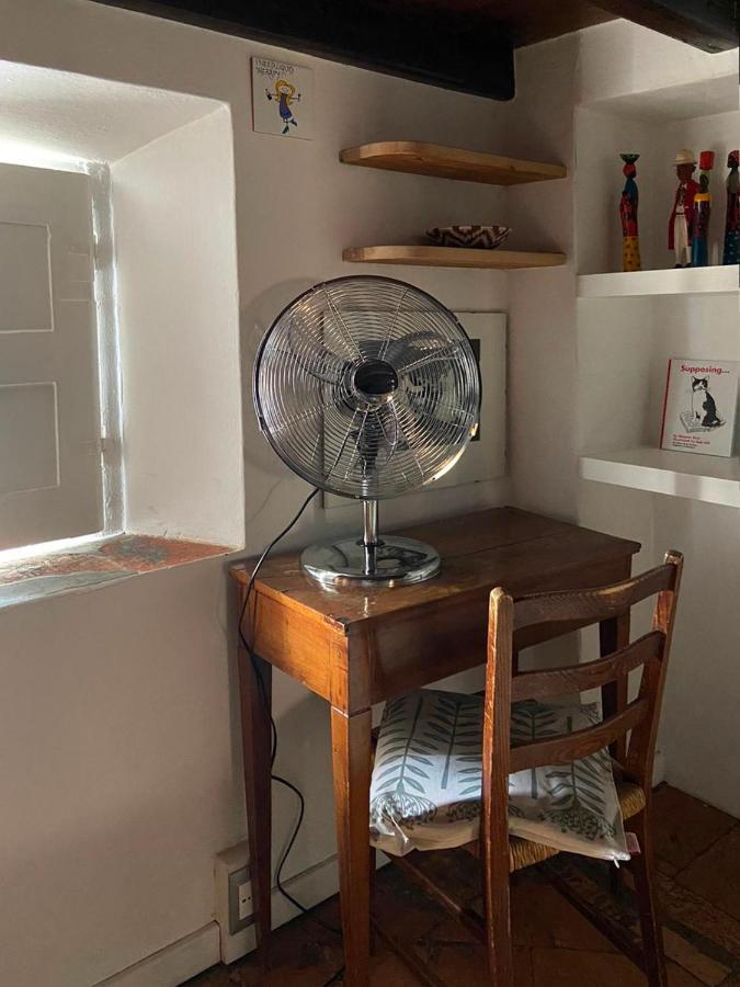 Fascinating Central Hideaway In A Physicist'S Home Комо Экстерьер фото